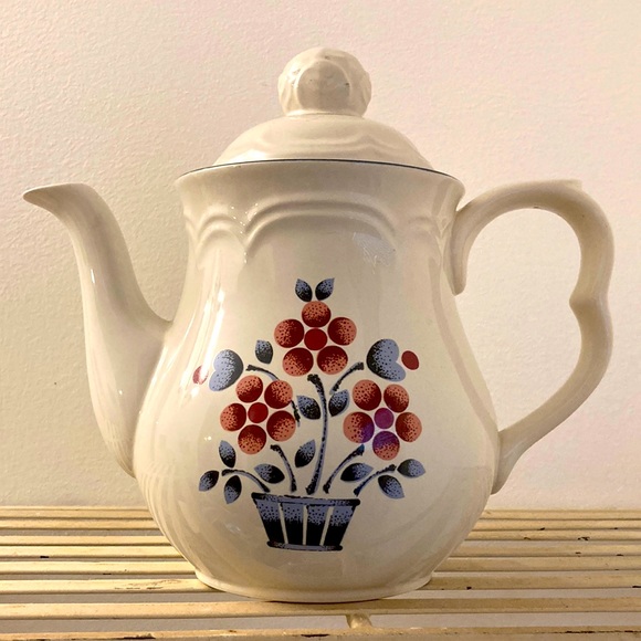 Hearthside / Cumberland Other - Cumberland Stoneware by Hearthside Brambleberry Coffee Tea Pot with Lid